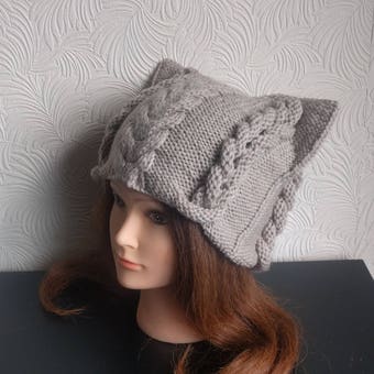 Cat ear hat/ Cat ear beanie/ Beige Cat inspiration/ Beanie for cat lovers/ Cat hat/ Cat beanie/ Beige Cat ear hat/ Women beige wool beanie