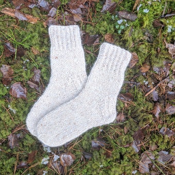 Chiengora (Collie) socks in different sizes /handknitted dog hair socks/ dog + sheep wool socks/ therapeutic socks/ rustic socks/itchy socks