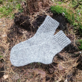 Chiengora (Collie) socks in different sizes /handknitted dog hair socks/ dog + sheep wool socks/ therapeutic socks/ rustic socks/itchy socks