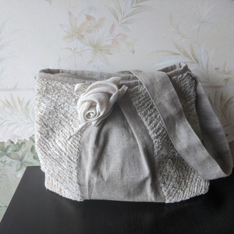 Handmade handbag/Shoulder Handbag/ Cross-body Handbag/ Linen hobo bag/ Linen bag with flower/ Beach bag/ Linen bag