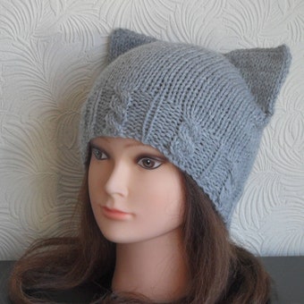 Beanie for Cat sitter/ Chunky Cat ear hat/ Kitty Cat Ear Beanie/ Cat lover's cap/ Cat ears /Beanie with cat ears/ Pussyhat/ Women winter hat